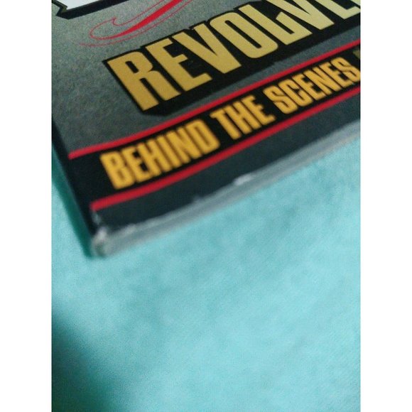 NEW Revolver magazine May 2011 Avenged Sevenfold Golden Gods awards 2011 - Picture 3 of 3